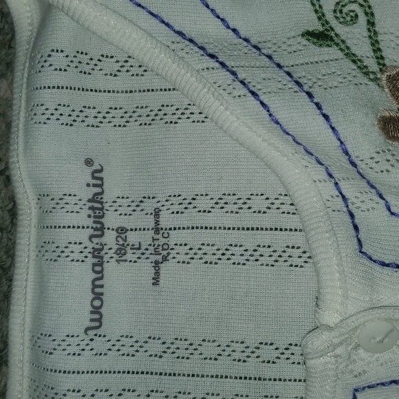 Woman Within Quarter Button Embroidered Chest Detail L (18/20) - Picture 5 of 5